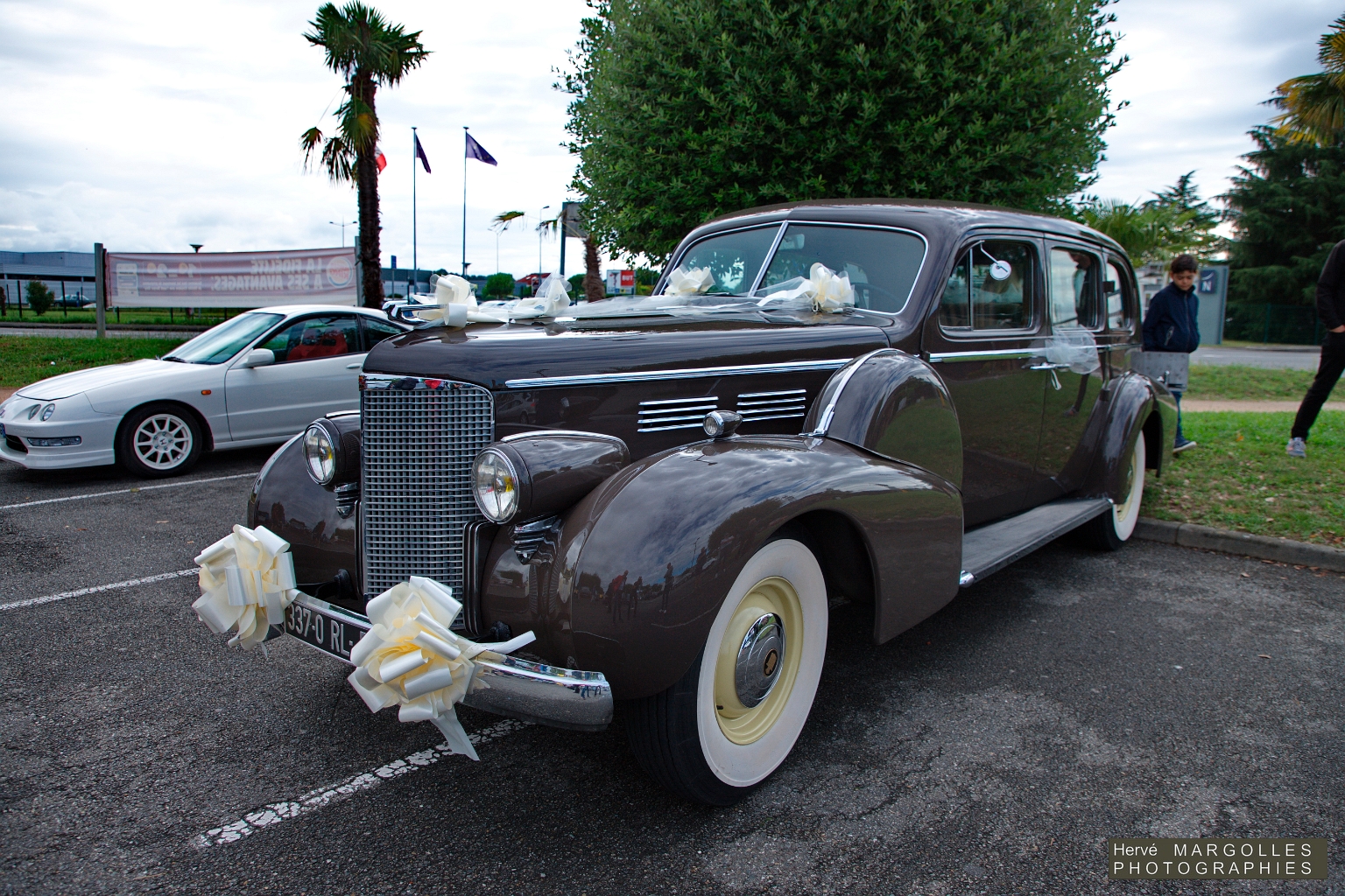 Cadillac Serie 75 - 1937-02.jpg